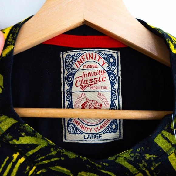 NWT Infinity Aztec Print Black Tee - Picture 6 of 6